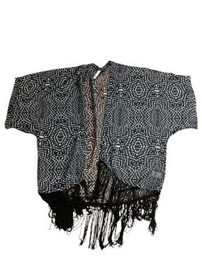Xhilaration Geometric Fringe Kimono Cardigan S/M Black & White